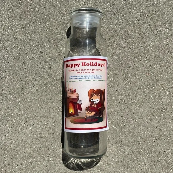 RARE Family Guy Cast/Crew Holiday Gift Christmas Time Shirt & Brian Glass Jug